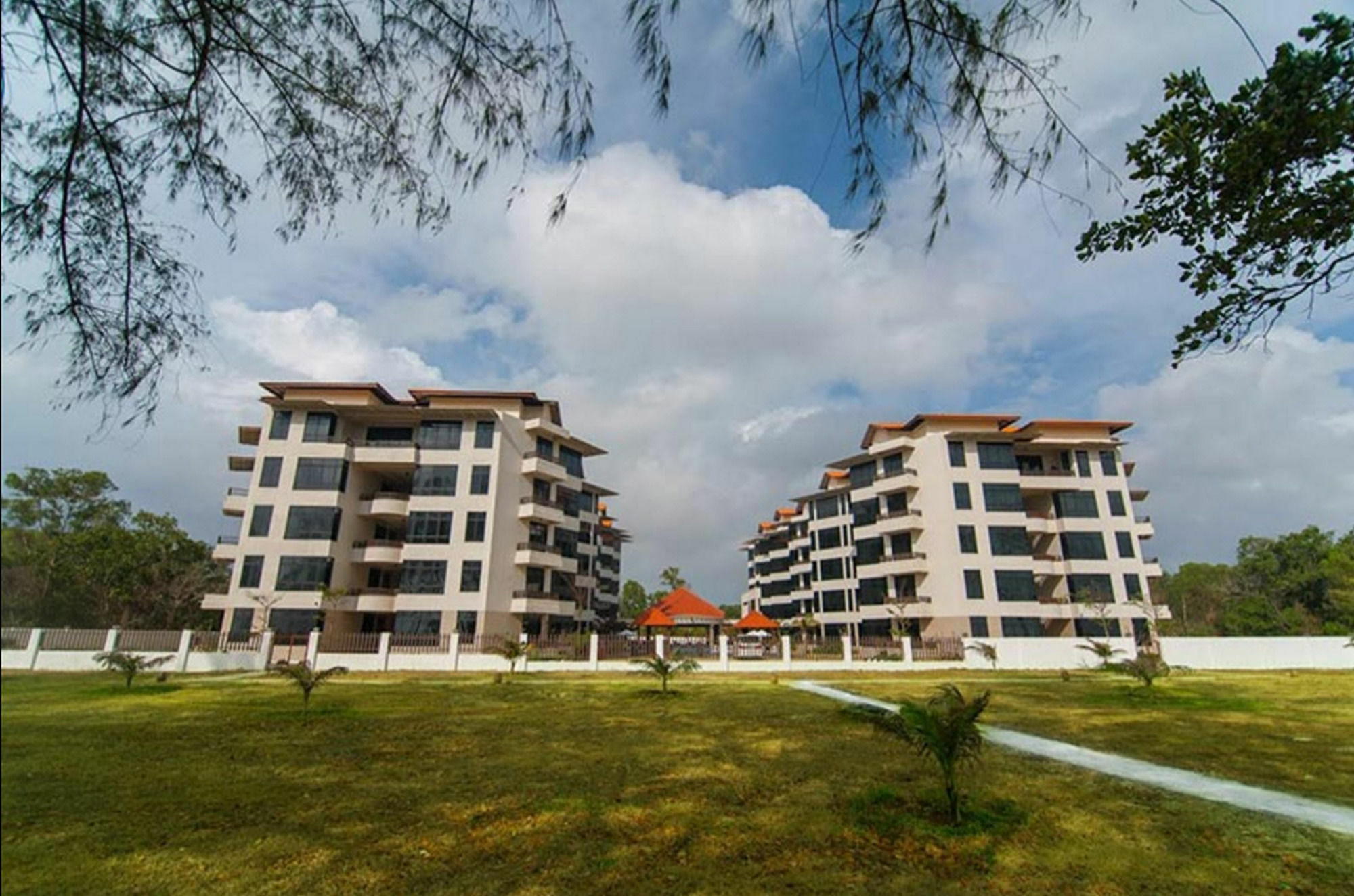Samsuria Beach Resort & Residence Cherating Zewnętrze zdjęcie